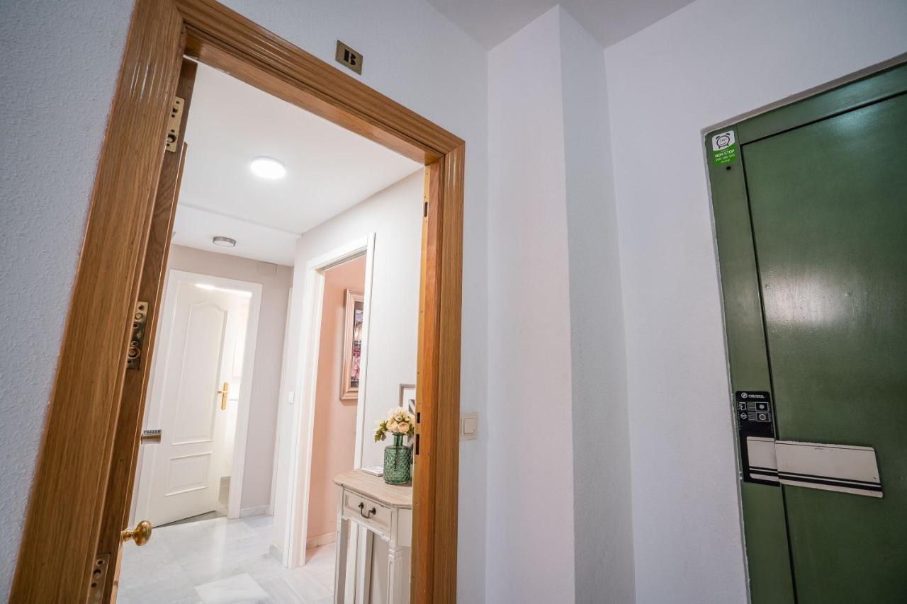Apartmán Ibericabeds Nueva De San Anton Granada Exteriér fotografie
